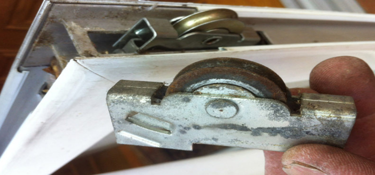 screen door roller repair in Rolling Hills Estates